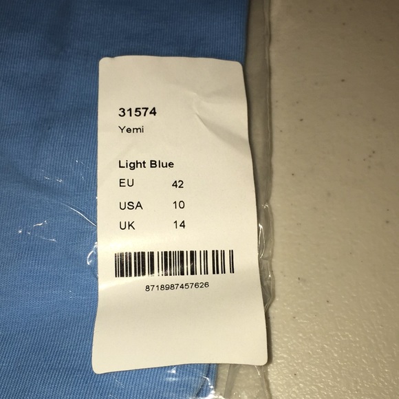 Basic By Yest Yemi Light Blue V-Neck T-Shirt Size 10 New with Tags - Picture 8 of 15